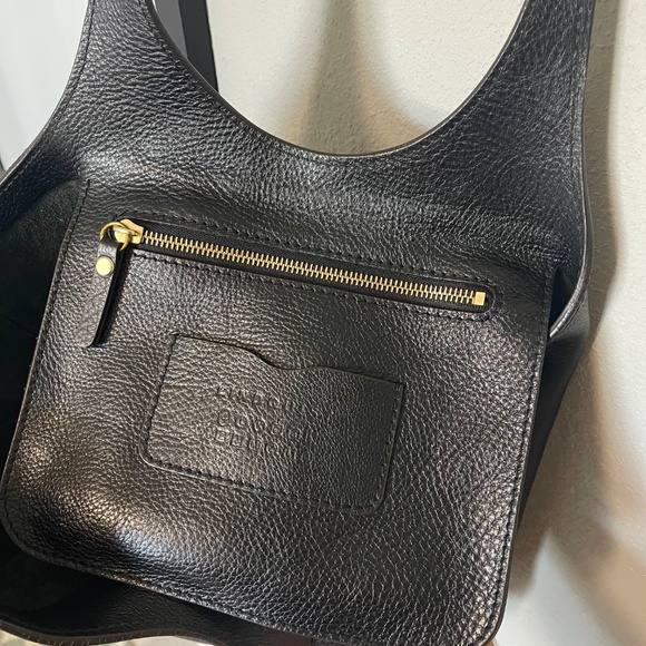 Lindquist Big Ama in Black - Picture 12 of 15